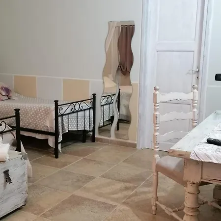 Casale Cavatella Bed & Breakfast Sermoneta Exterior photo